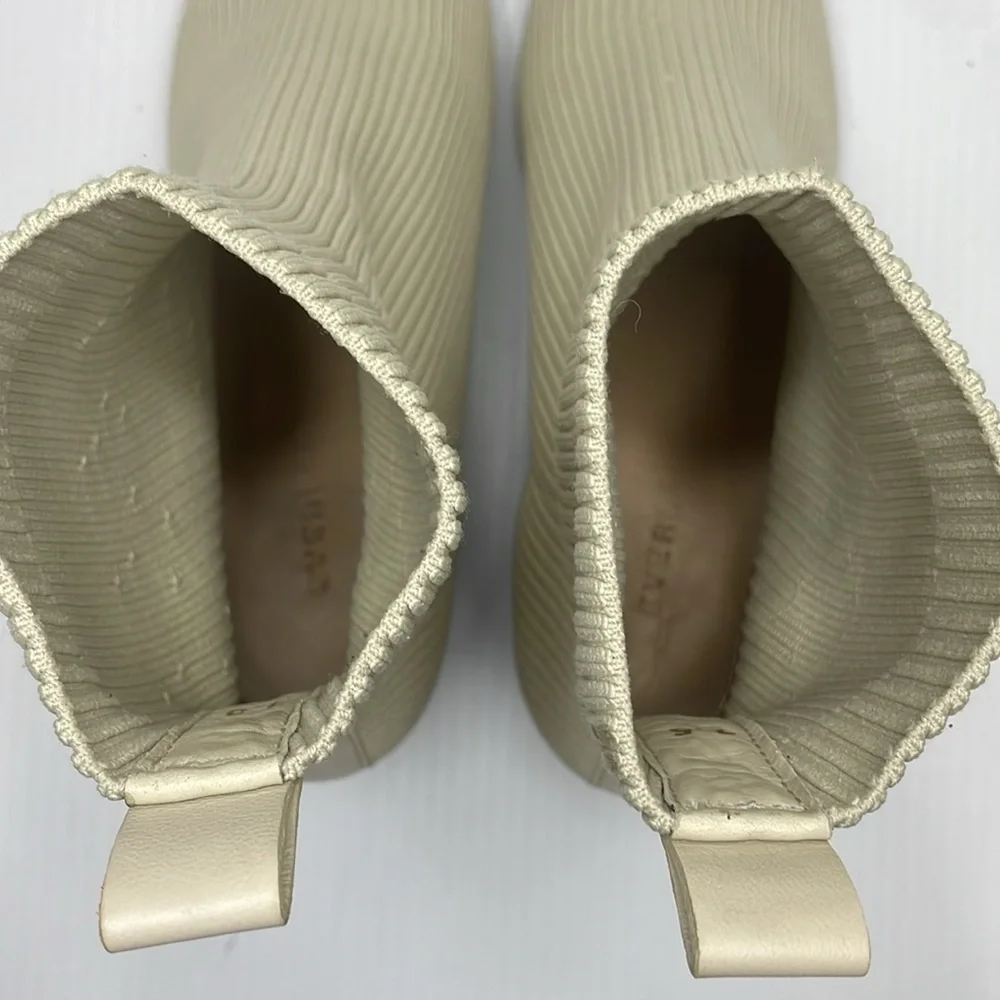 Everlane The Glove Boots Size 7.5 Bone Cream Stacked Heel